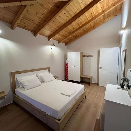 Amazing Familiar Apartments And Rooms Sarandë 외부 사진