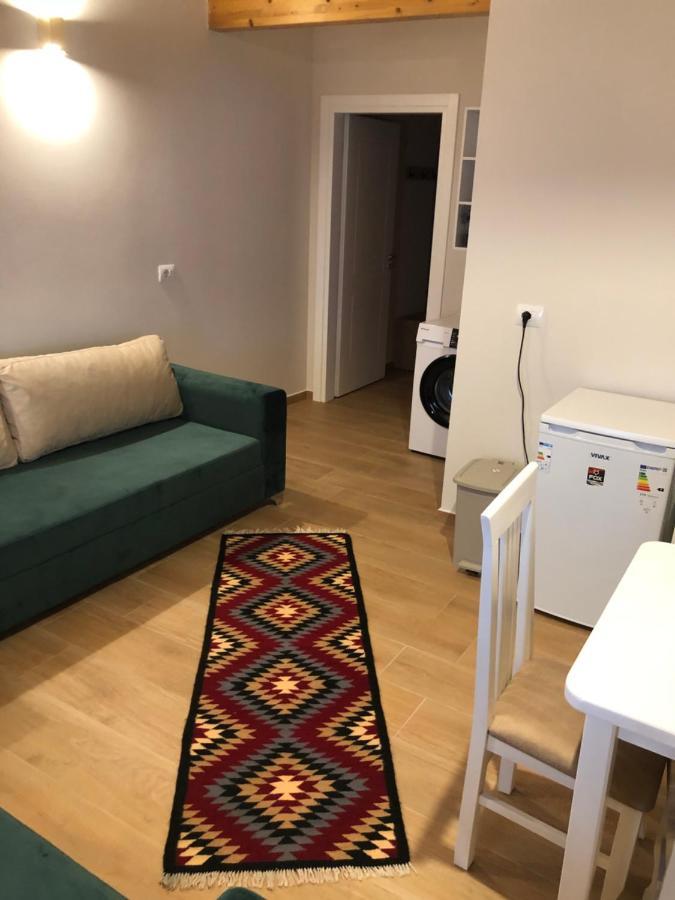 Amazing Familiar Apartments And Rooms Sarandë 외부 사진