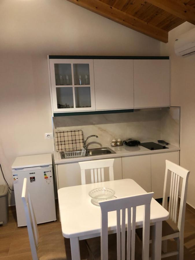 Amazing Familiar Apartments And Rooms Sarandë 외부 사진