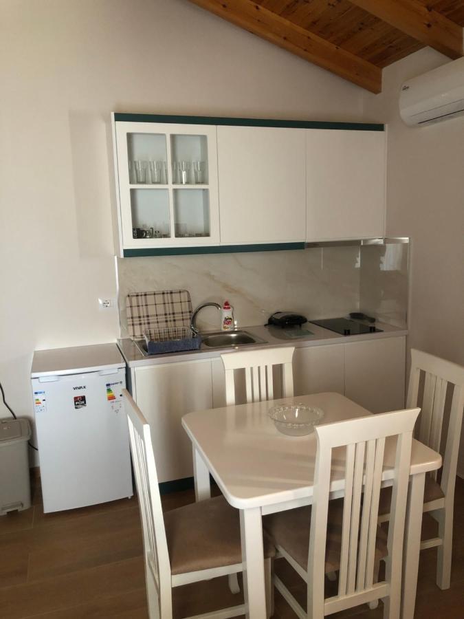 Amazing Familiar Apartments And Rooms Sarandë 외부 사진