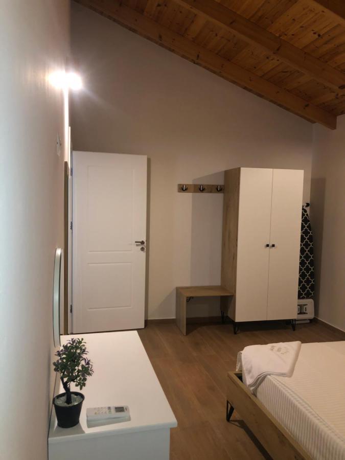 Amazing Familiar Apartments And Rooms Sarandë 외부 사진