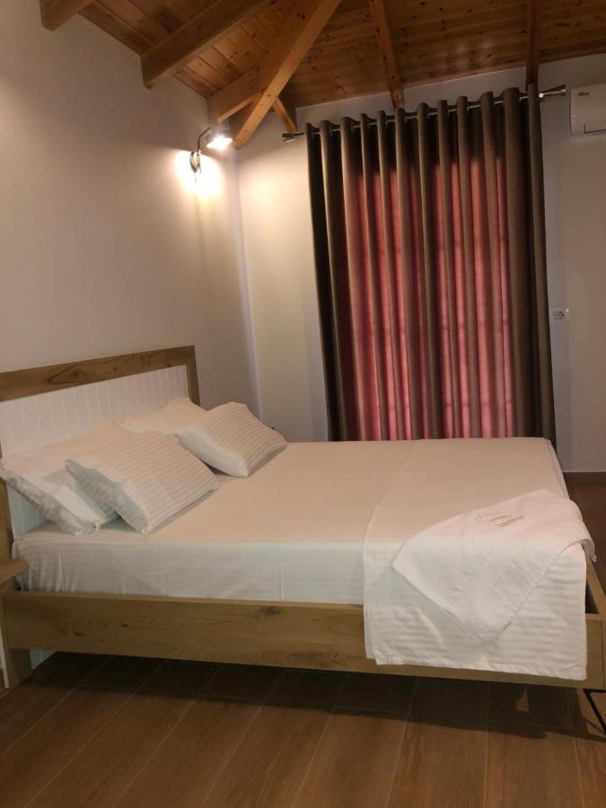 Amazing Familiar Apartments And Rooms Sarandë 외부 사진