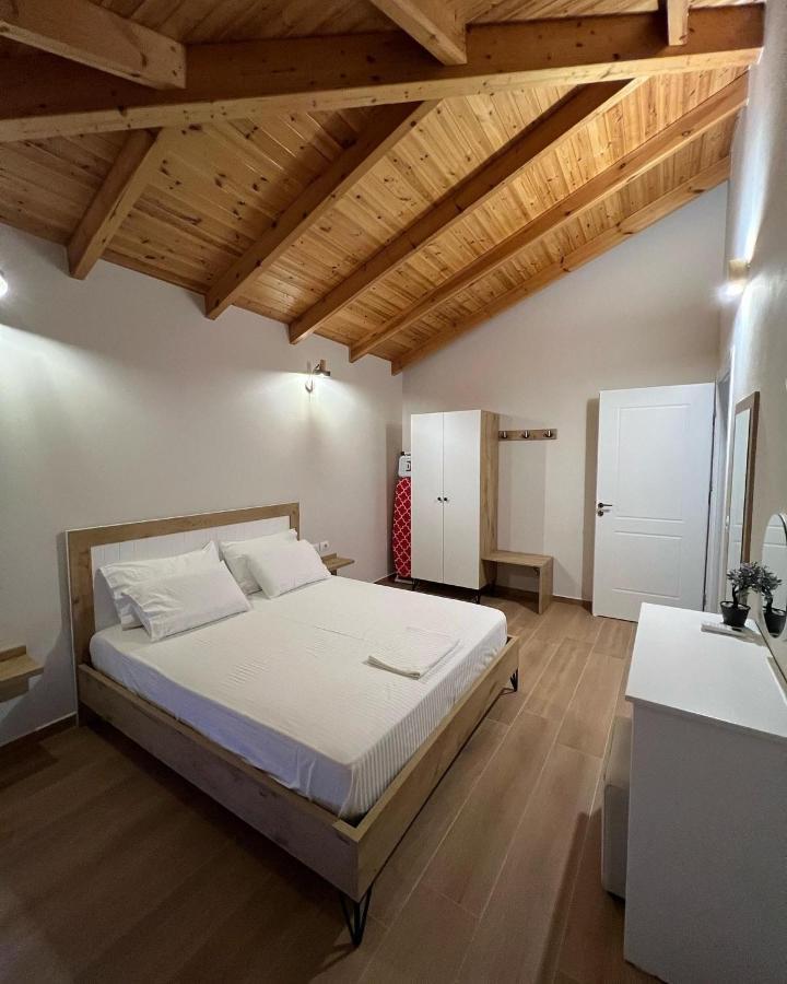 Amazing Familiar Apartments And Rooms Sarandë 외부 사진