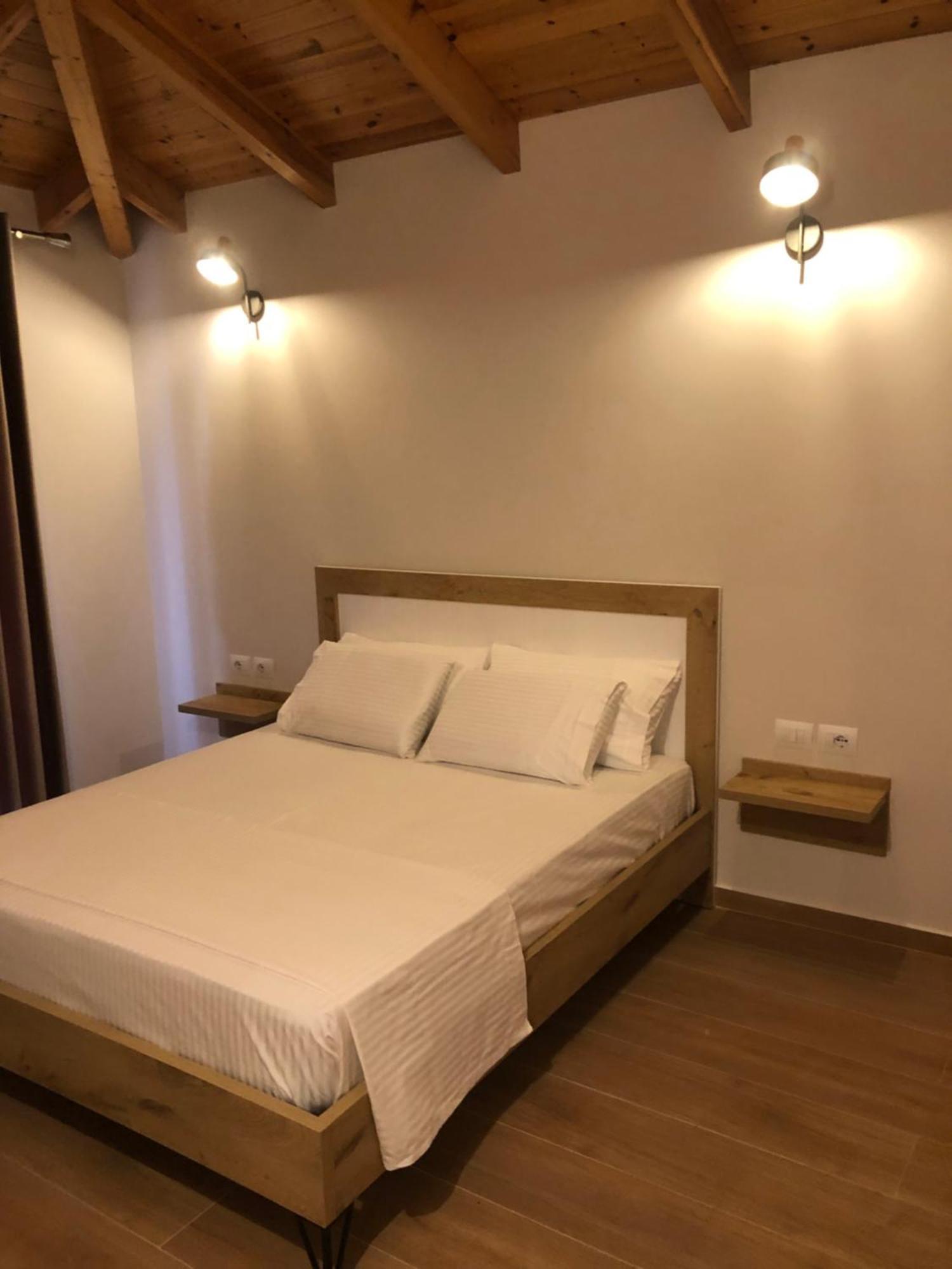 Amazing Familiar Apartments And Rooms Sarandë 외부 사진