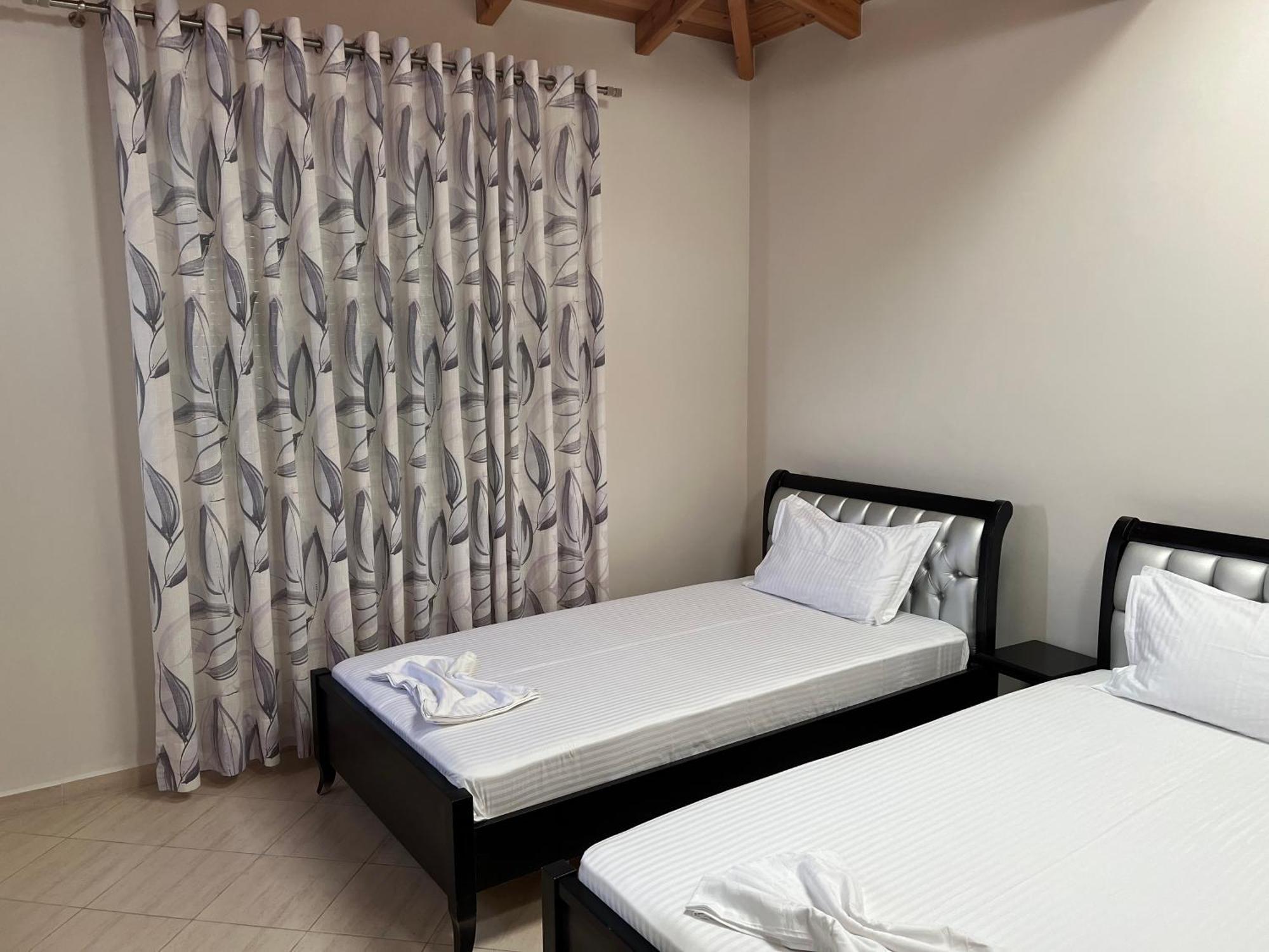 Amazing Familiar Apartments And Rooms Sarandë 외부 사진