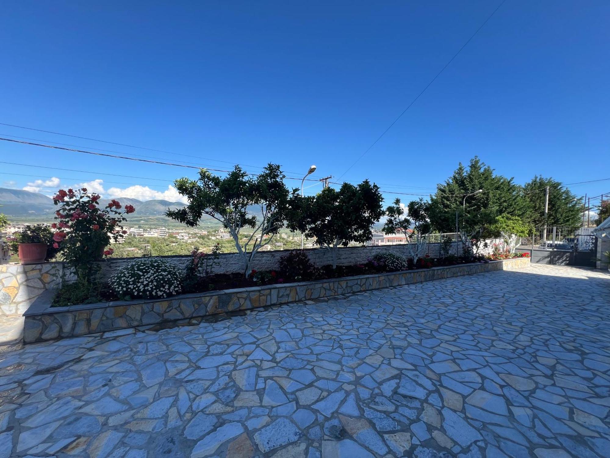 Amazing Familiar Apartments And Rooms Sarandë 외부 사진