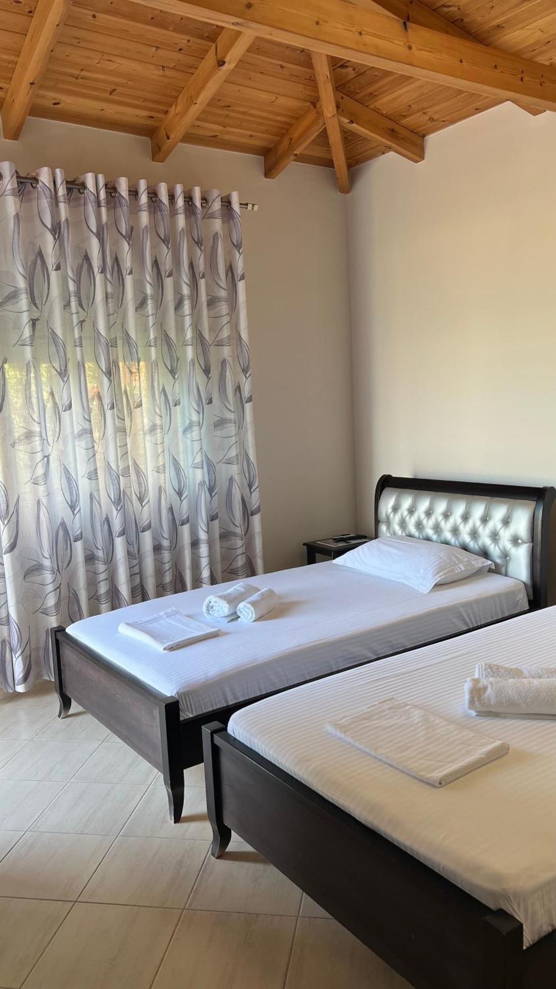 Amazing Familiar Apartments And Rooms Sarandë 외부 사진